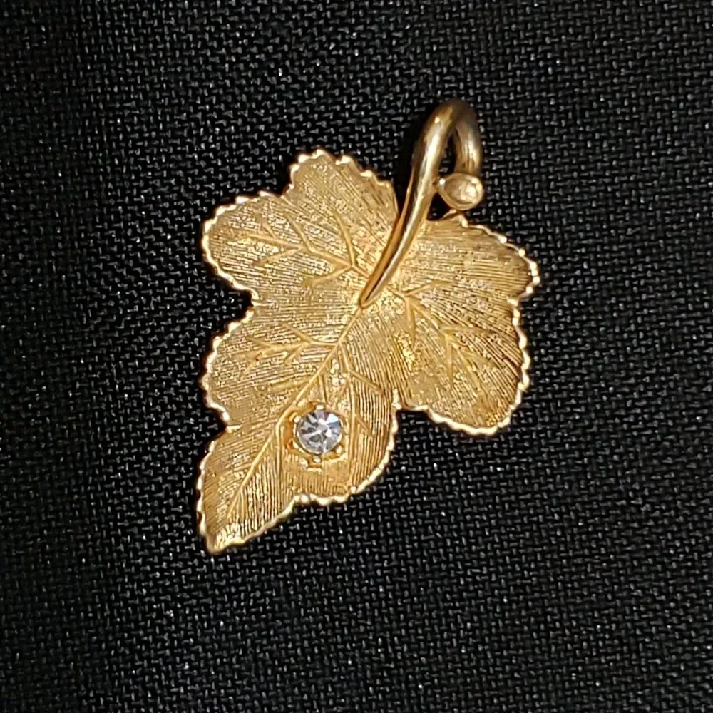 Vintage 1978 Avon 